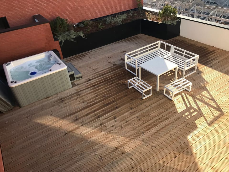 Patio, Balcony/Terrace, Balcony/Terrace