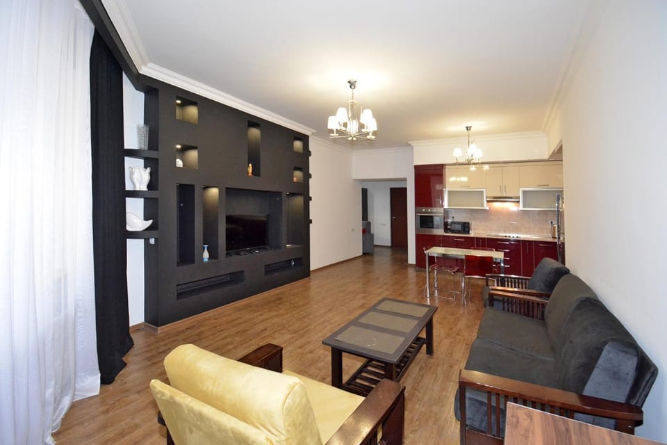 Northern Avenue, 2 bedrooms Luxury & GRAND apartment HH556 Apartment in Yerevan