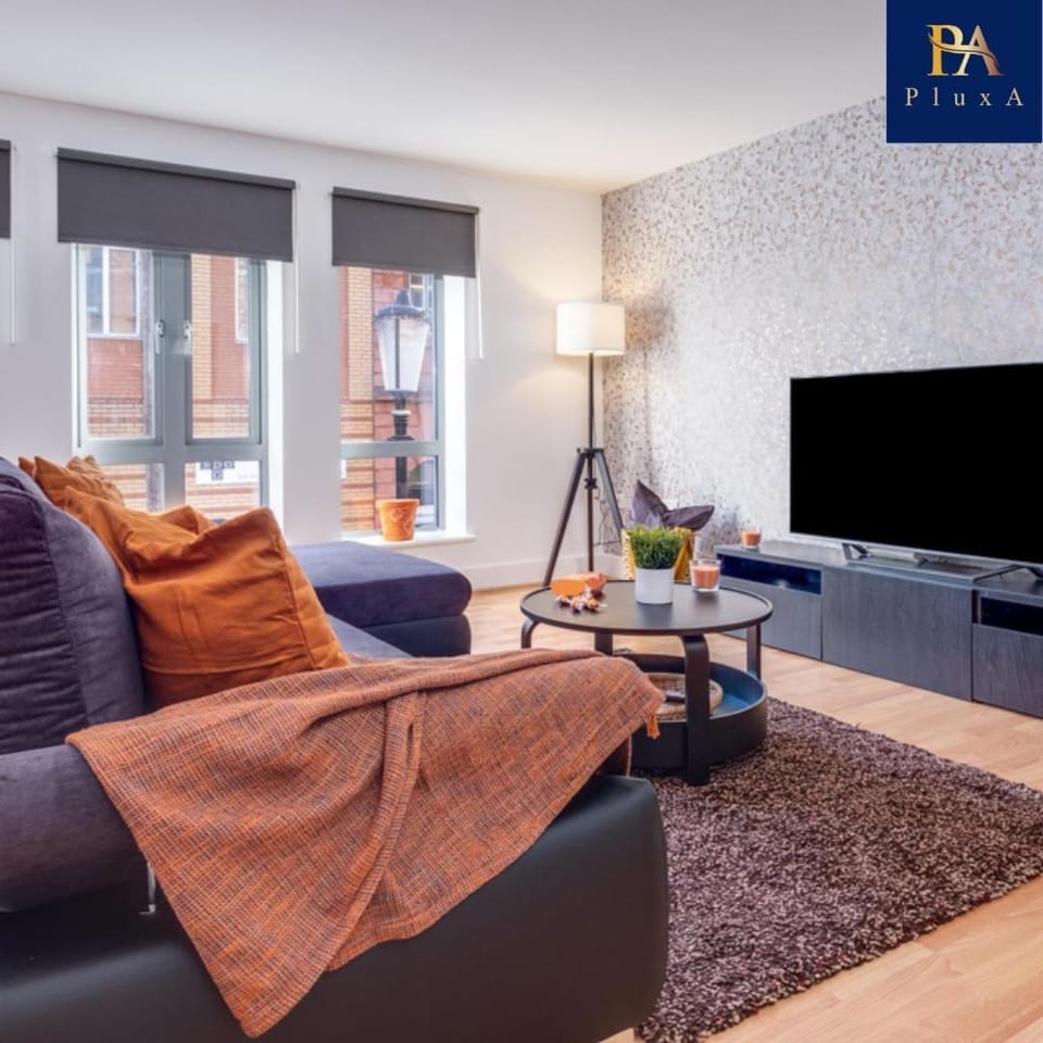 Pluxa Sunstone Deluxe - Spacious Birmingham City Centre Stay Apartment in Birmingham
