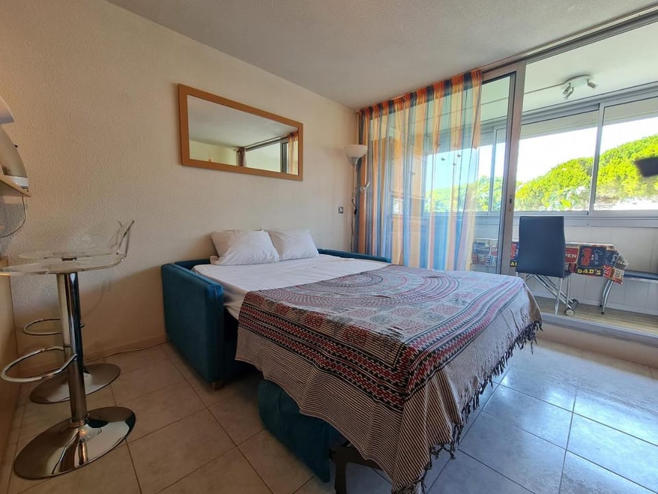 Studio calme à 50m de la plage et petite vue mer Apartment in Le Grau-du-Roi