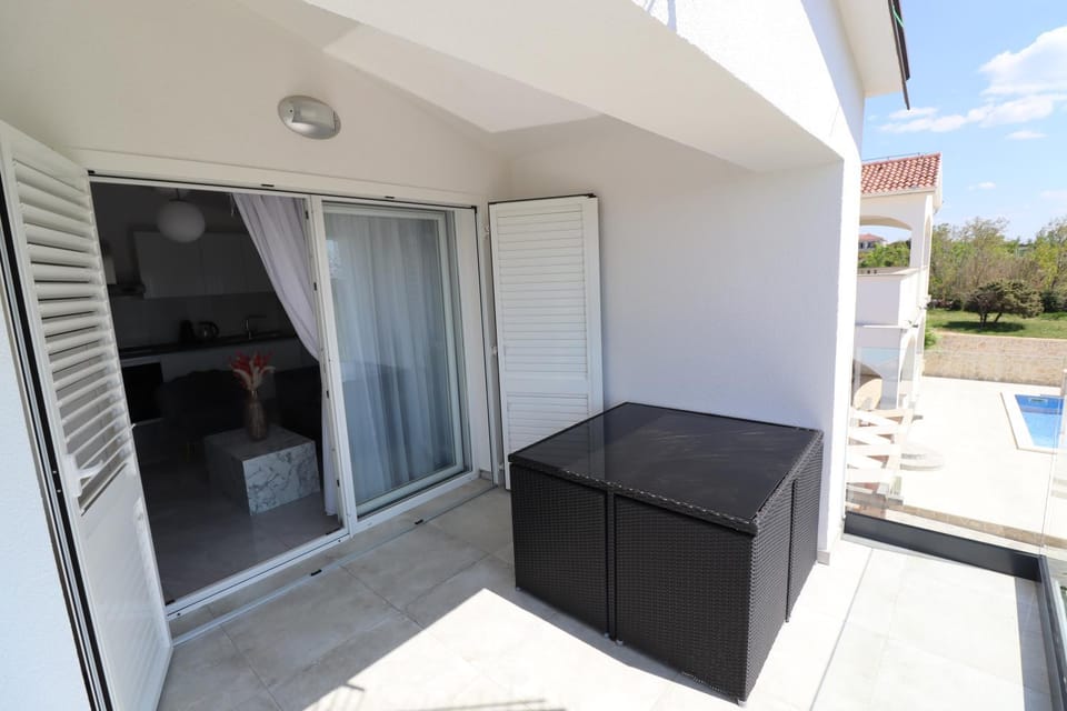 Balcony/Terrace, Dining area