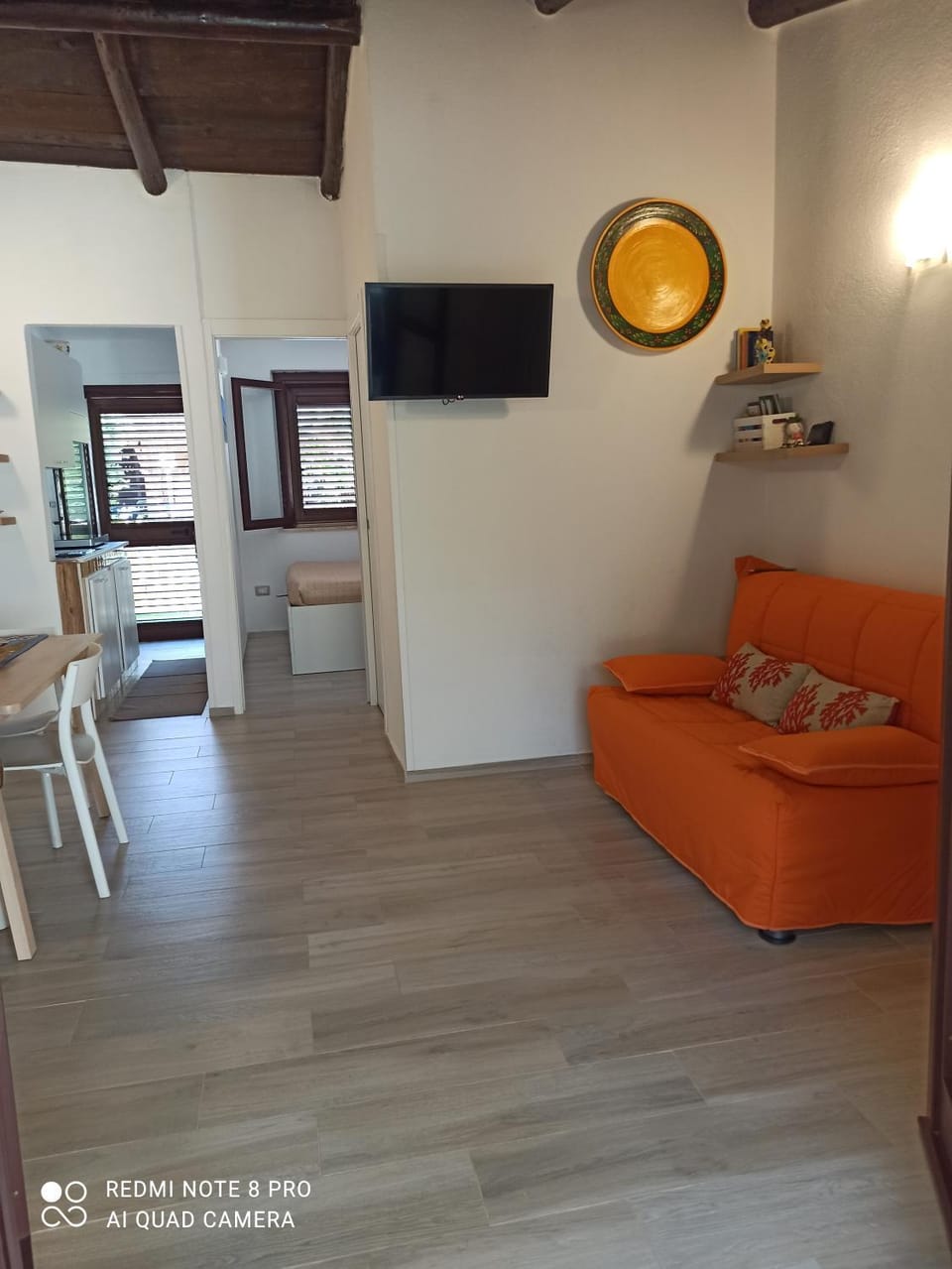 TV and multimedia, Seating area