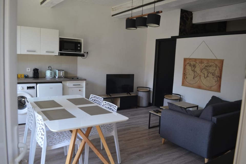 Appartement Proche Quai Rouget Apartment in L'Isle-sur-la-Sorgue