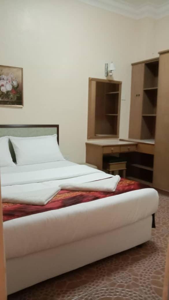 Apartment Teluk Batik Bed and Breakfast in Perak