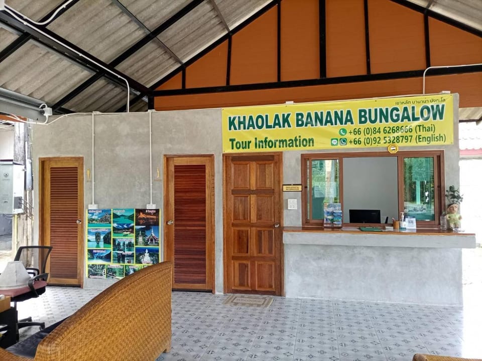 Khaolak Banana Bungalow Hotel in Khuekkhak