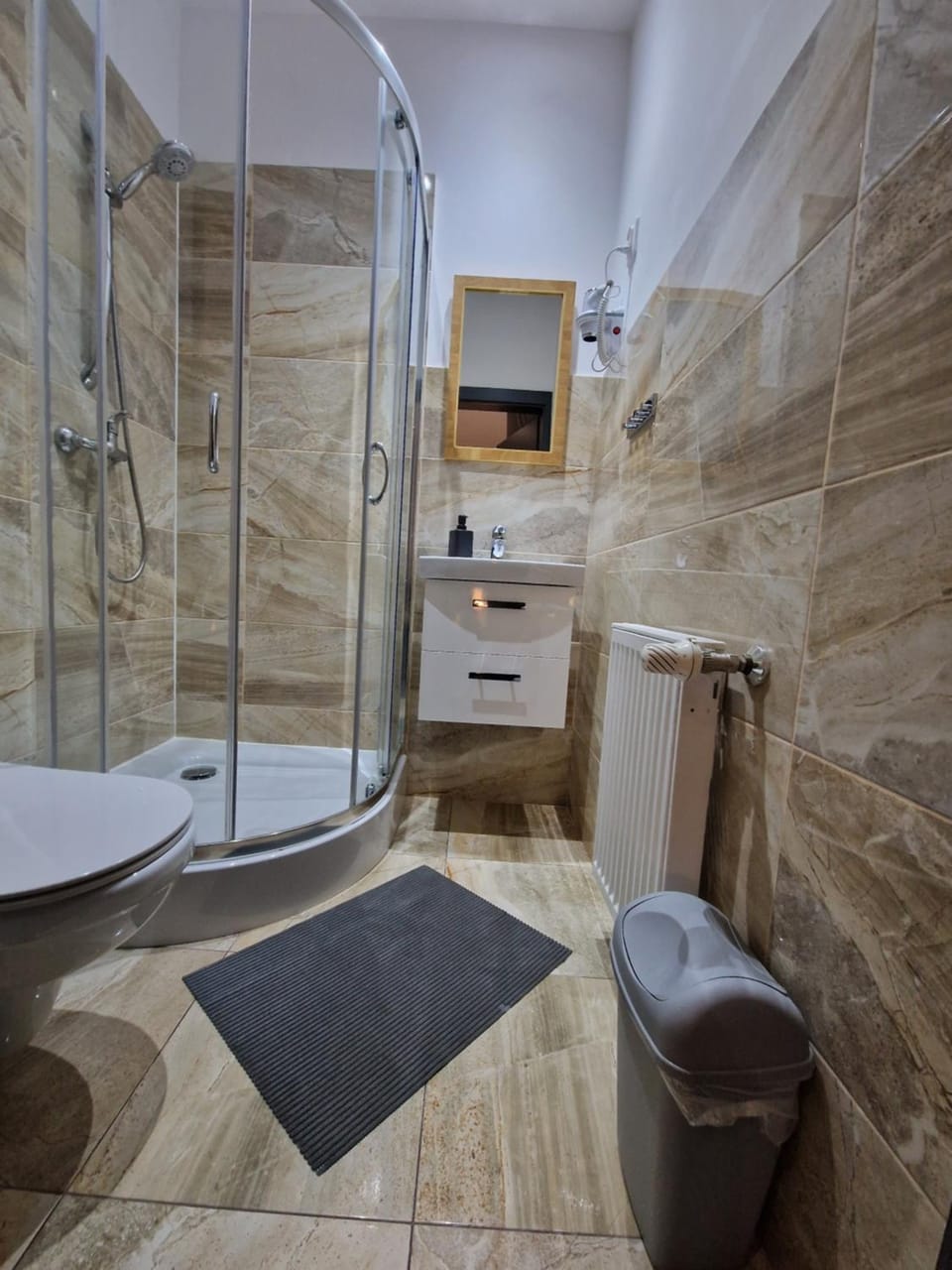 Shower, Toilet, Bathroom