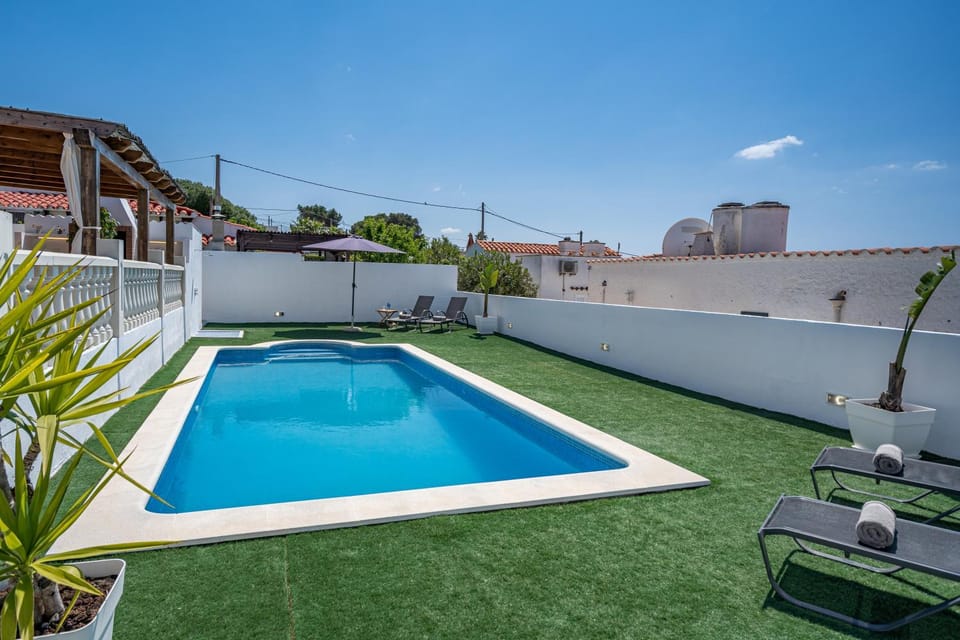 Patio, Day, Pool view, Swimming pool, sunbed