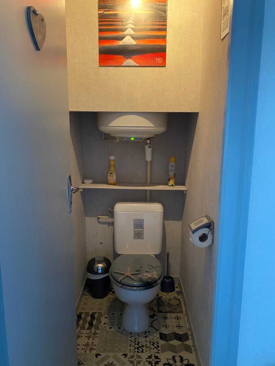 Toilet