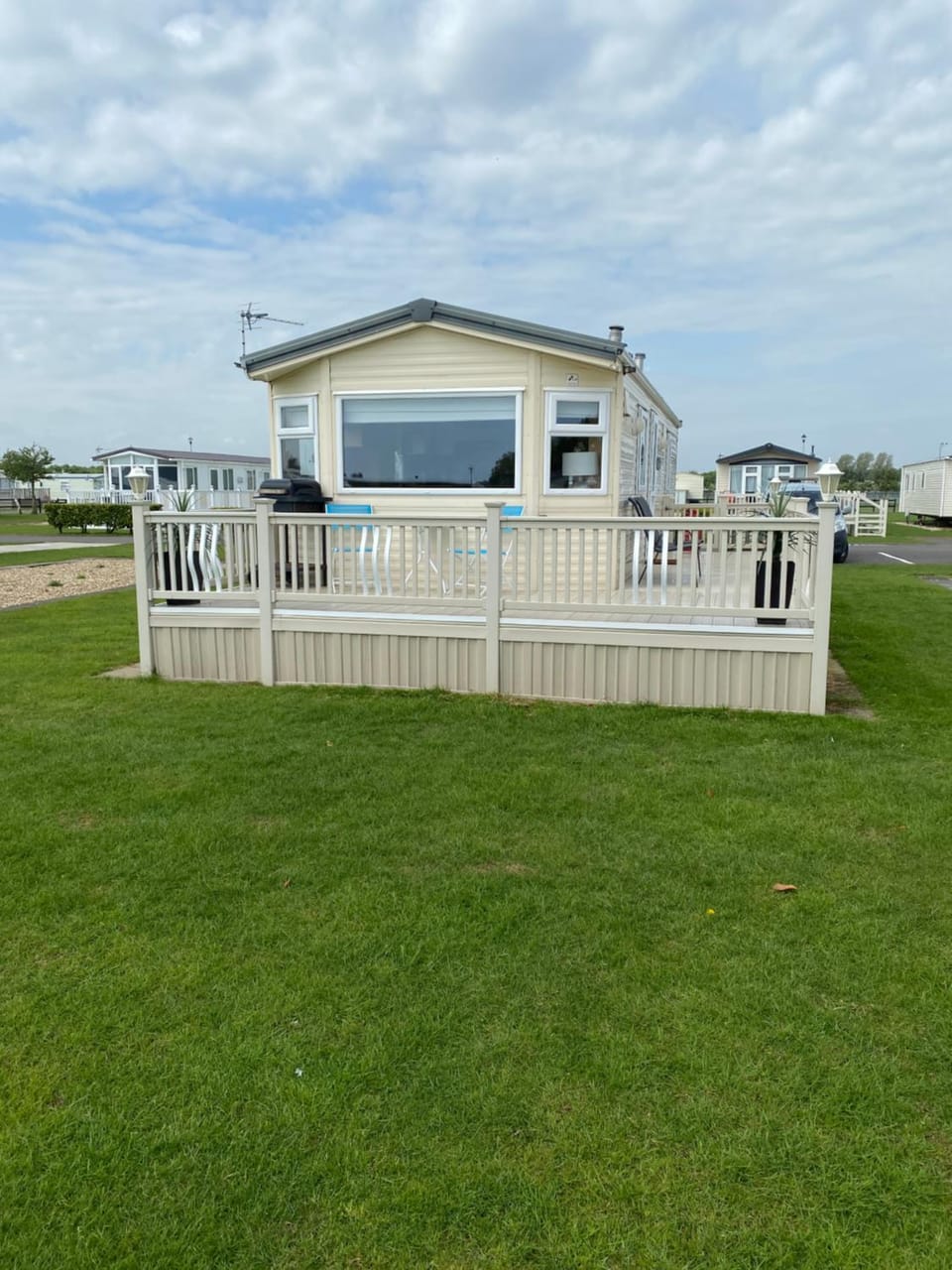 L25 L&g caravan hire 6 berth millfields family only and lead person must be over 30 MAX 4 ADULTS Apartment in Ingoldmells
