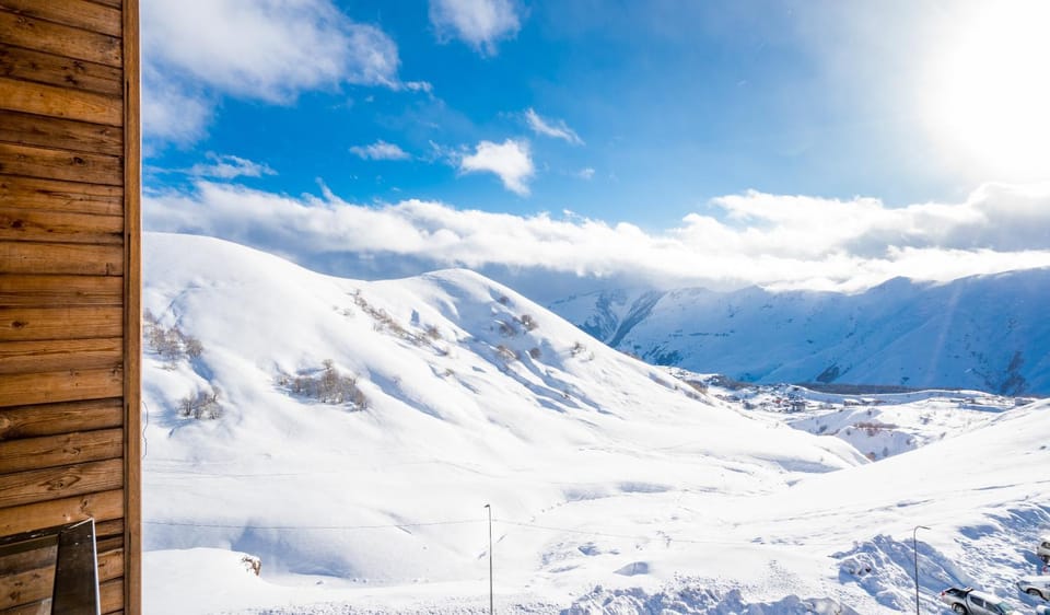 Nearby landmark, Day, Natural landscape, Winter, Mountain view