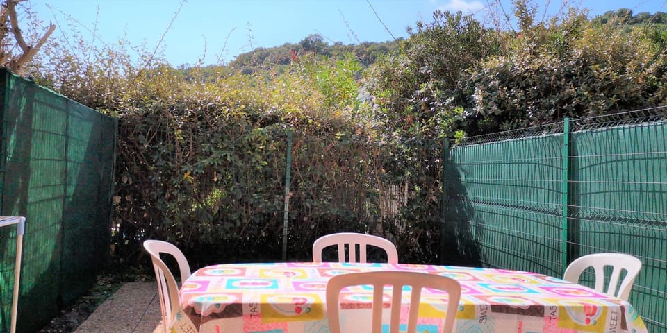 Patio, Balcony/Terrace