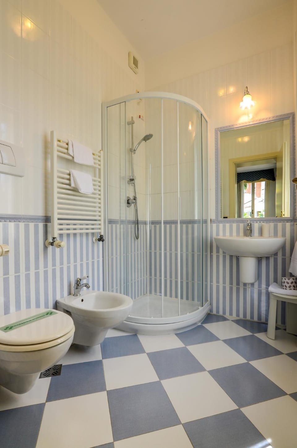 Shower, Toilet, Bathroom, bidet