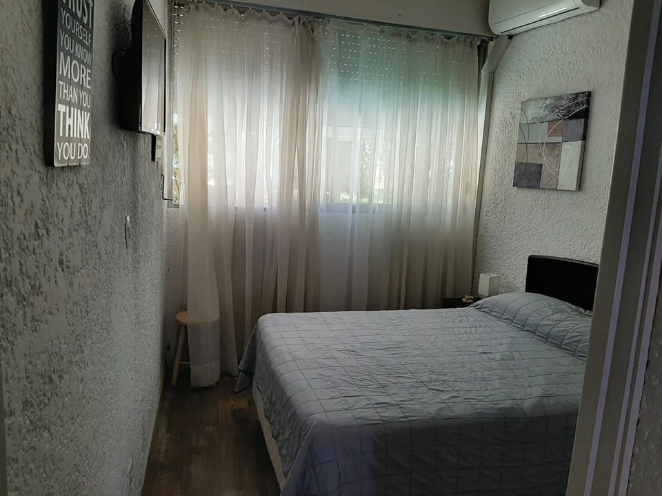 Apartamento con entrada independiente y jardín Apartment in Punta del Este