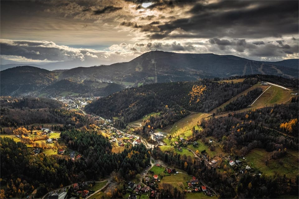 Nearby landmark, Day, Natural landscape, Bird's eye view, Mountain view