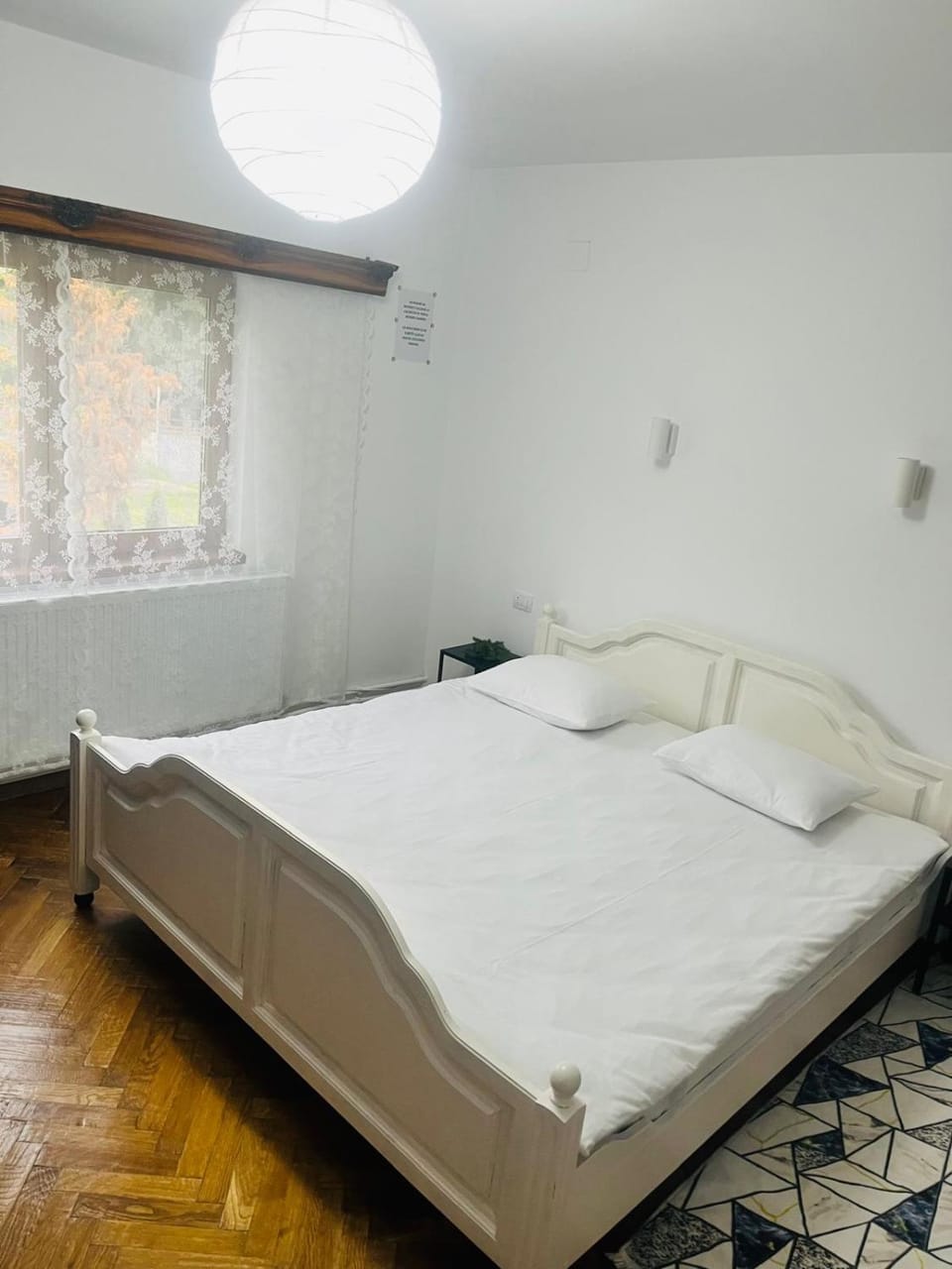 Guest House La TaTa House in Romania