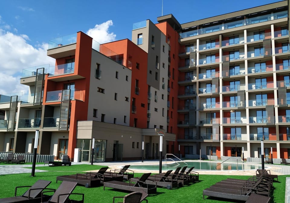 Property building, Swimming pool