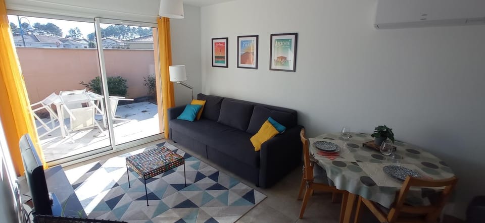 Balcony/Terrace, Living room, Seating area