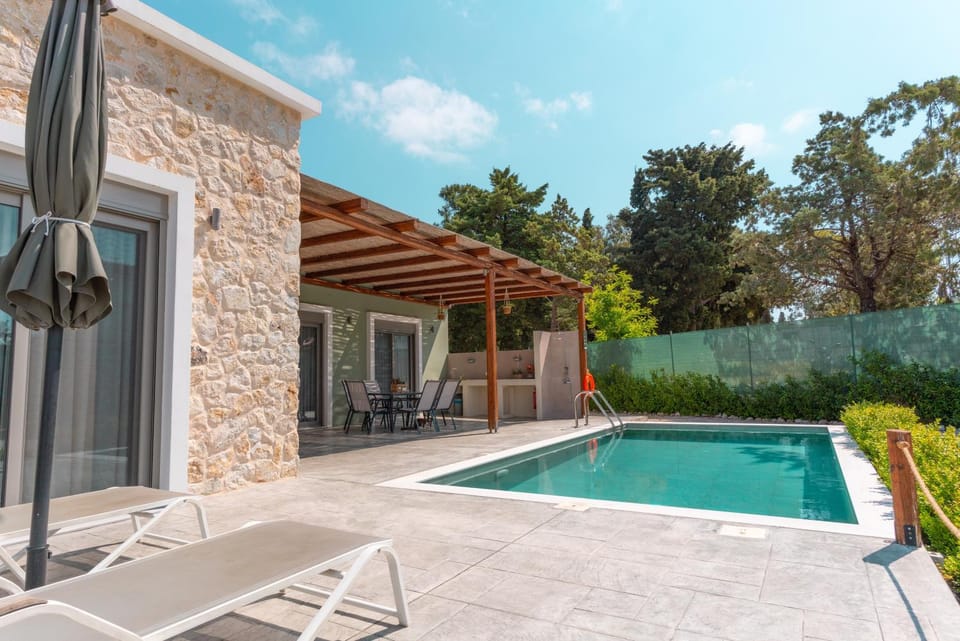 Garden, Balcony/Terrace, Swimming pool
