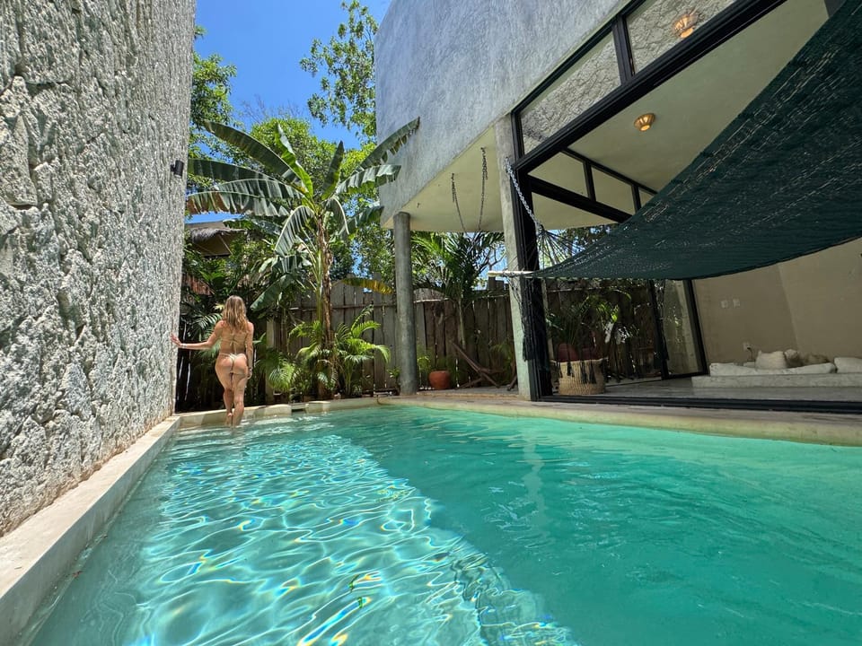 Property building, Pool view, Swimming pool, Swimming pool