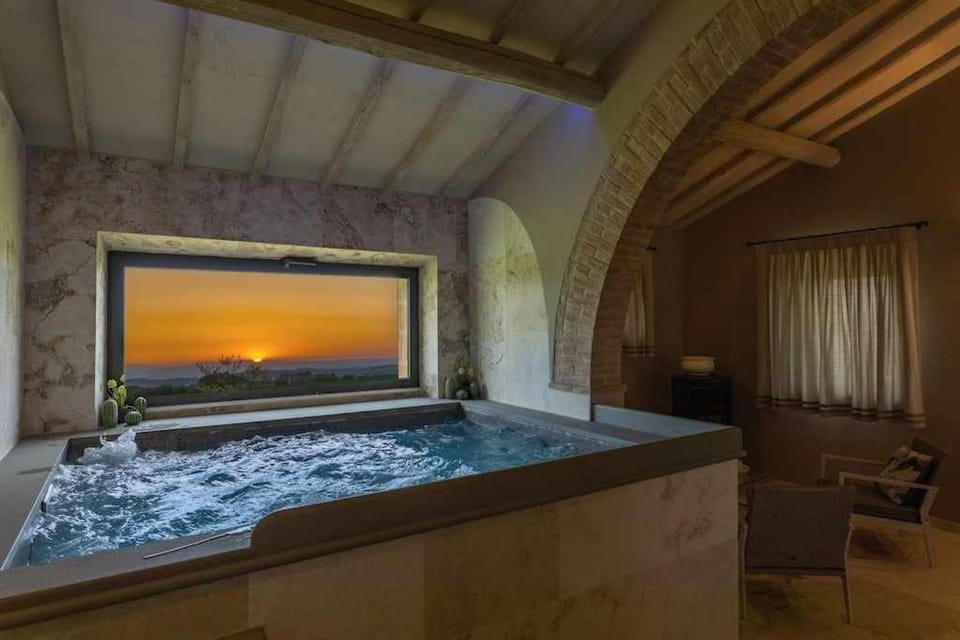 Villa I Cipressini piscina riscaldata spa Toscana Villa in Tuscany