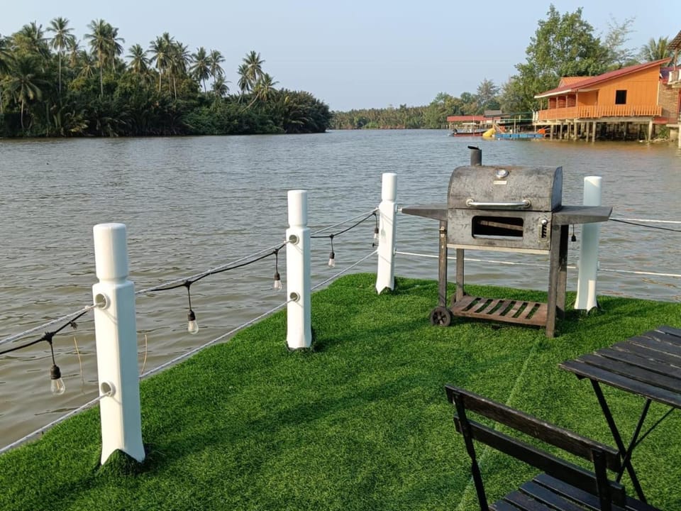 GLAMPING PCB Kota Bharu Kelantan Bed and Breakfast in Malaysia