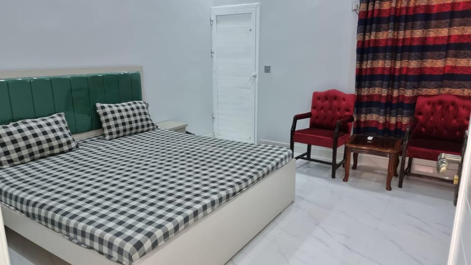 Karachi Guest House University Rd Bed and Breakfast in Karachi