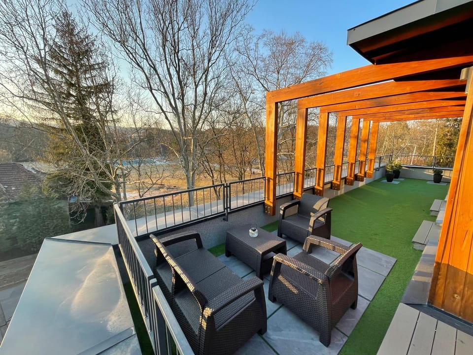 Patio, Patio, Natural landscape
