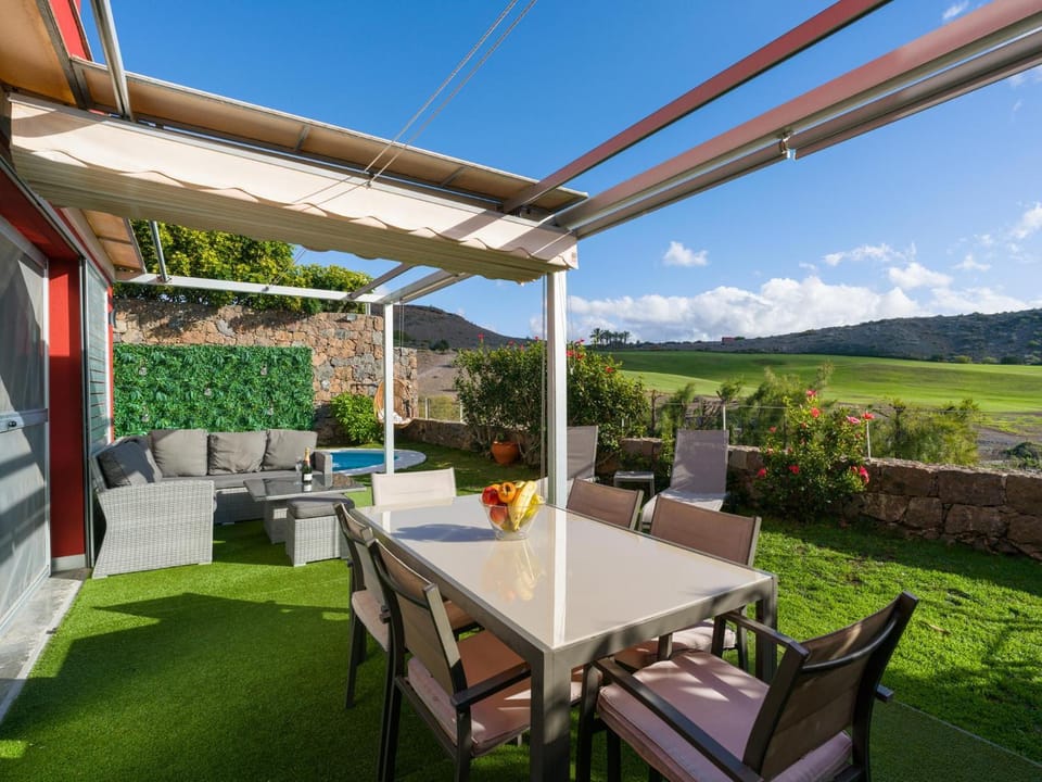 Off site, Dining area