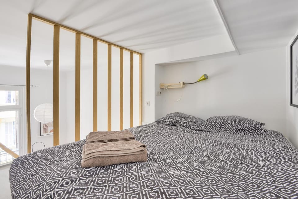 Bed, Bedroom