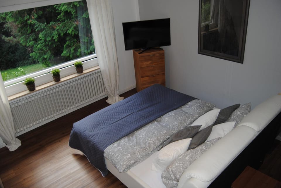 Exklusive Villa am Wald mit Garten, Waldzugang und Sauna Villa in North Rhine-Westphalia