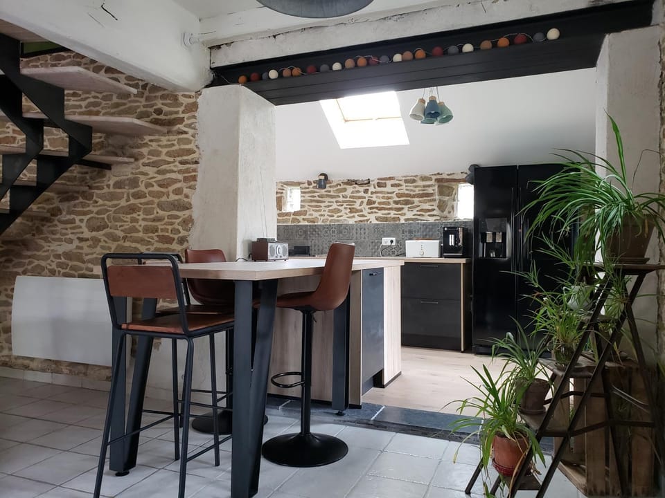 Living room, kitchen