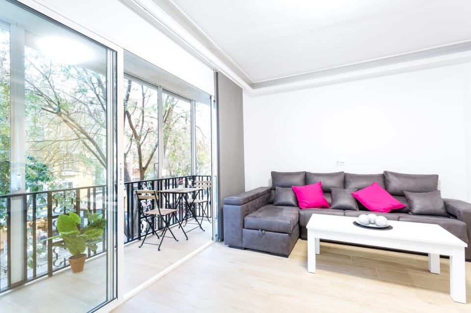 View (from property/room), Balcony/Terrace, Living room, Lounge or bar, Seating area