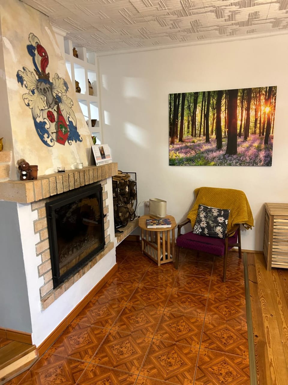 Living room, Seating area