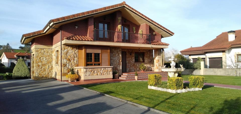 Casa Arregui House in Cantabria