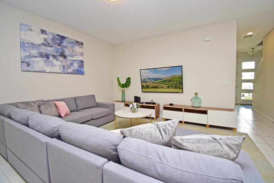 Free Resort Amenities/ Private Pool/ Themed Rooms/Solara Resort House in Osceola County