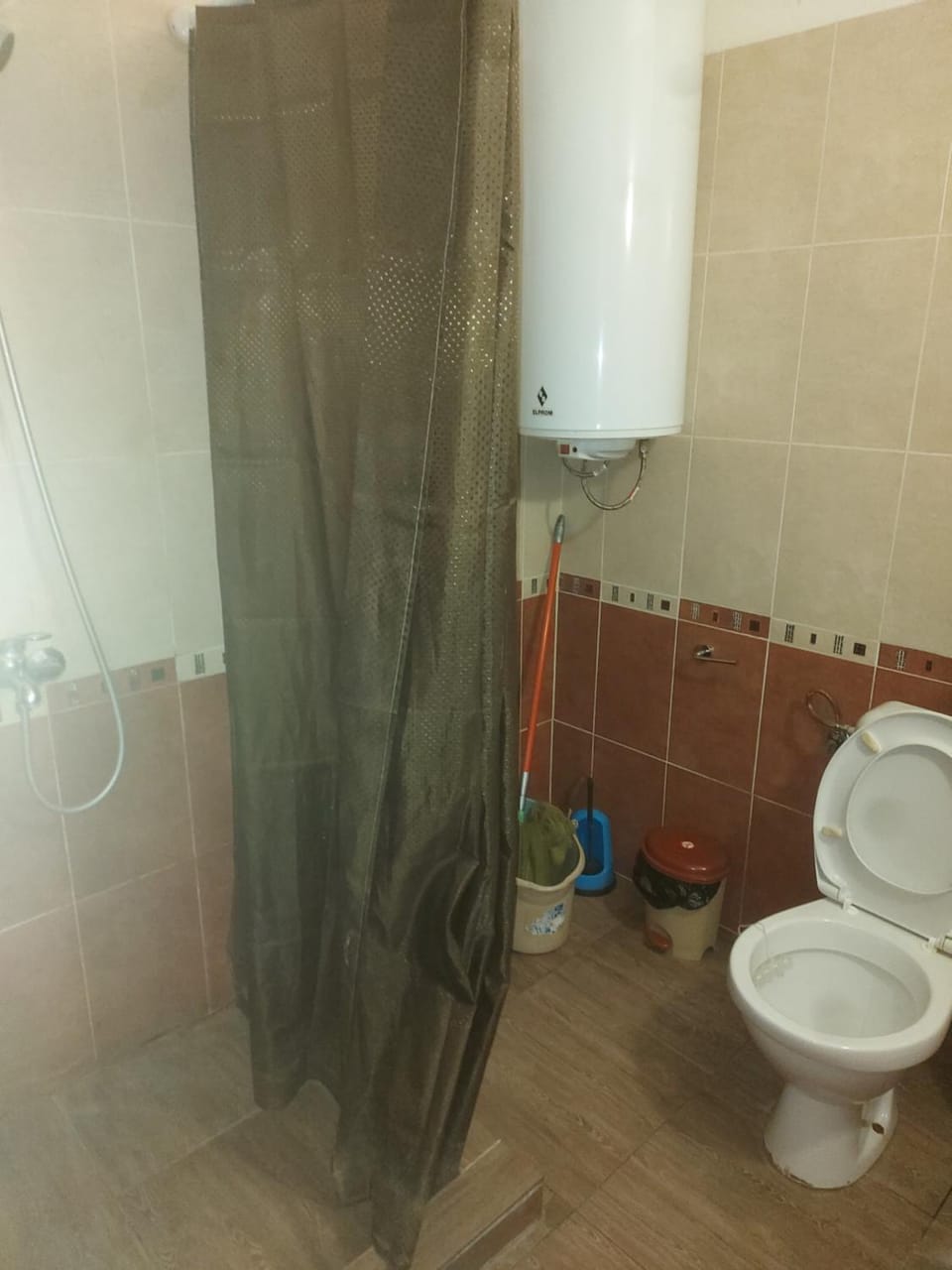 Shower, Toilet, Bathroom