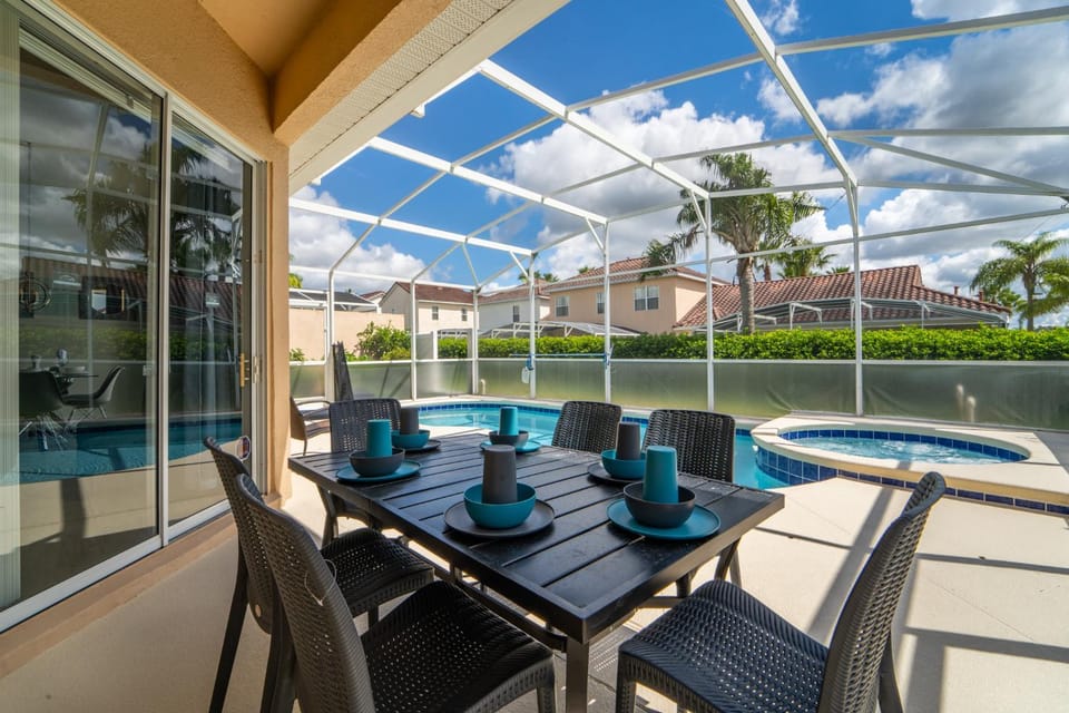 T803BD- Tuscan Nights Villa House in Four Corners