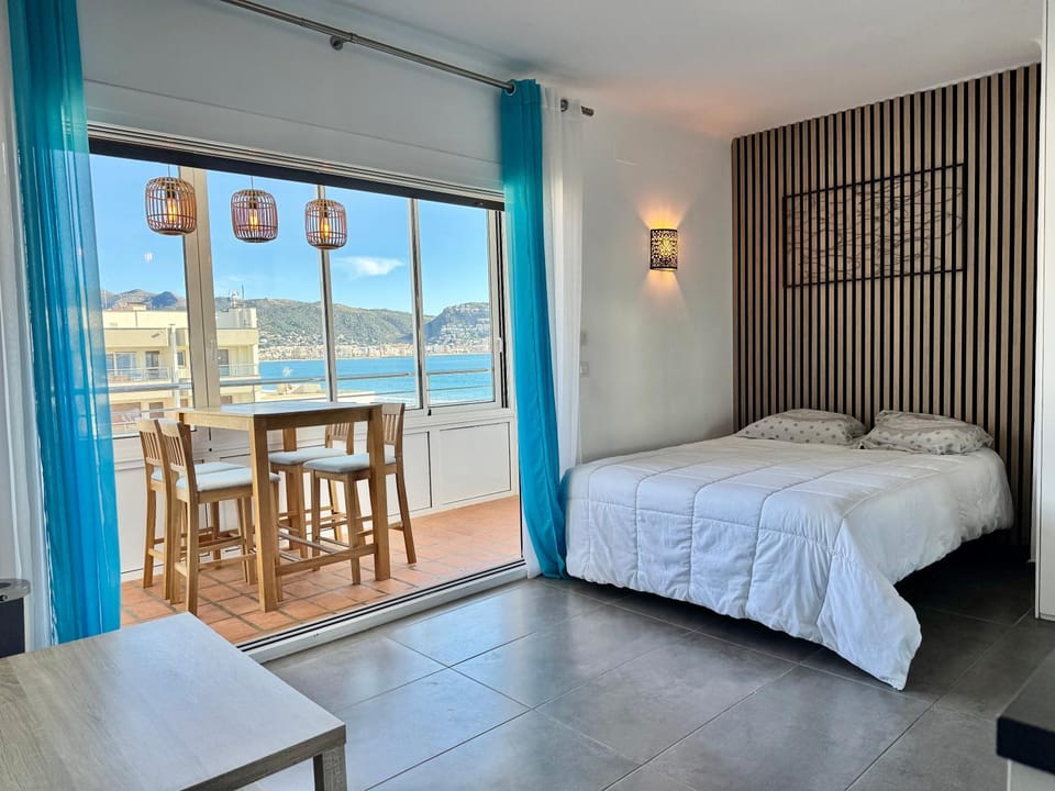 Studio Roses Beach Apartment in Roses