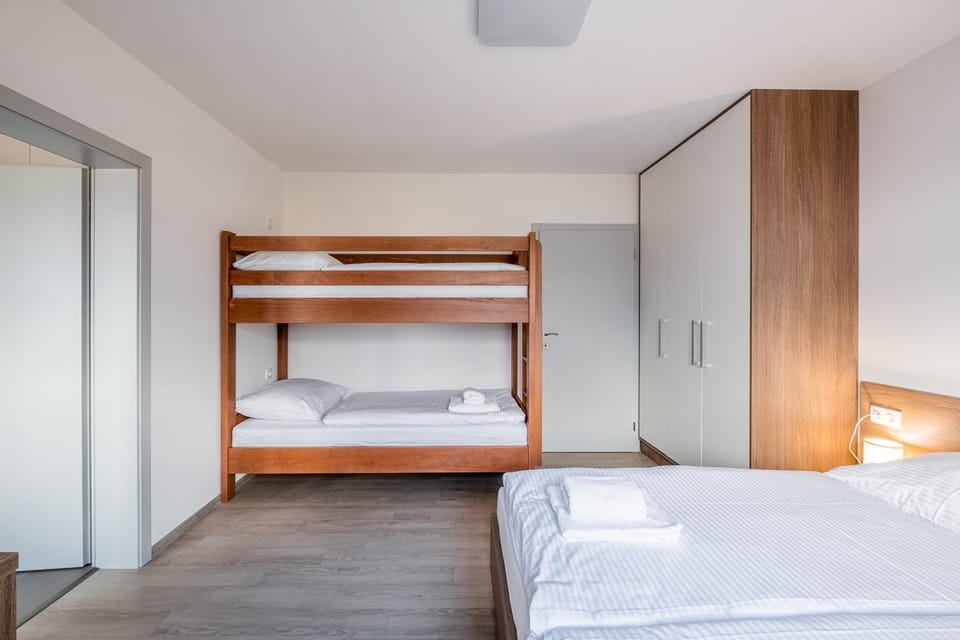 bunk bed