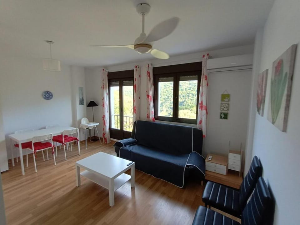 Sierra y Silencio Nómada, WIFI, Trastero y Garaje Apartment in Andalusia