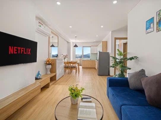 Communal lounge/ TV room, TV and multimedia, Living room