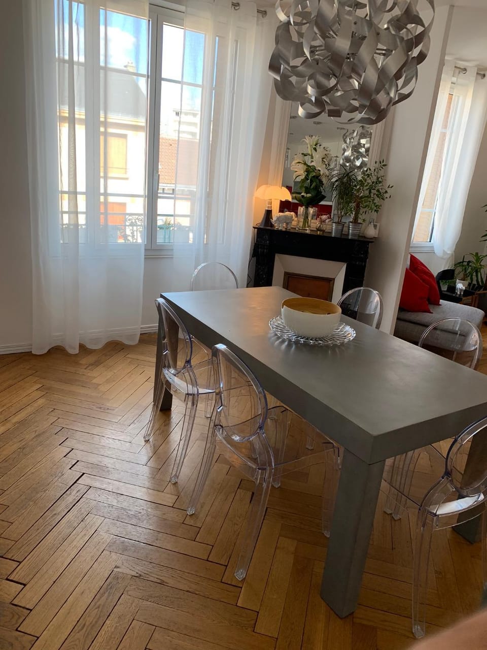 Appartement de charme 77 m2 proche commodités Apartment in Clermont-Ferrand