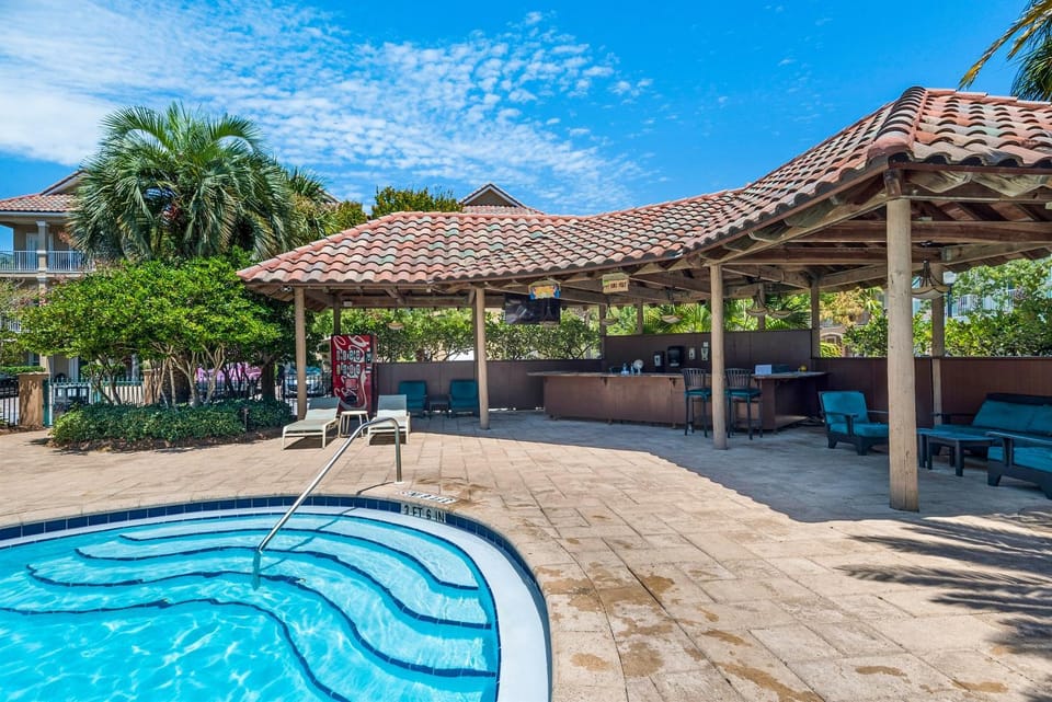 Daze Off by Newman-Dailey House in Destin