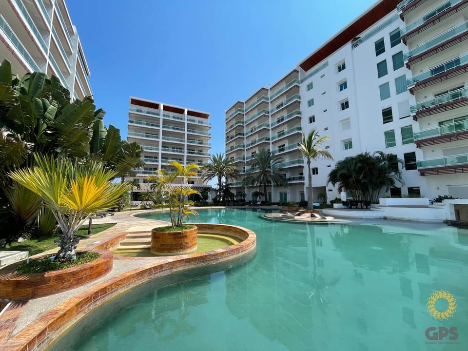 Property building, Swimming pool
