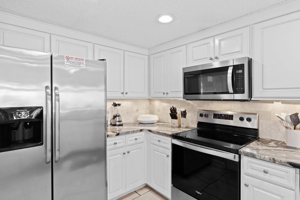 Jade East Towers 0410 by Newman-Dailey Apartment in Destin