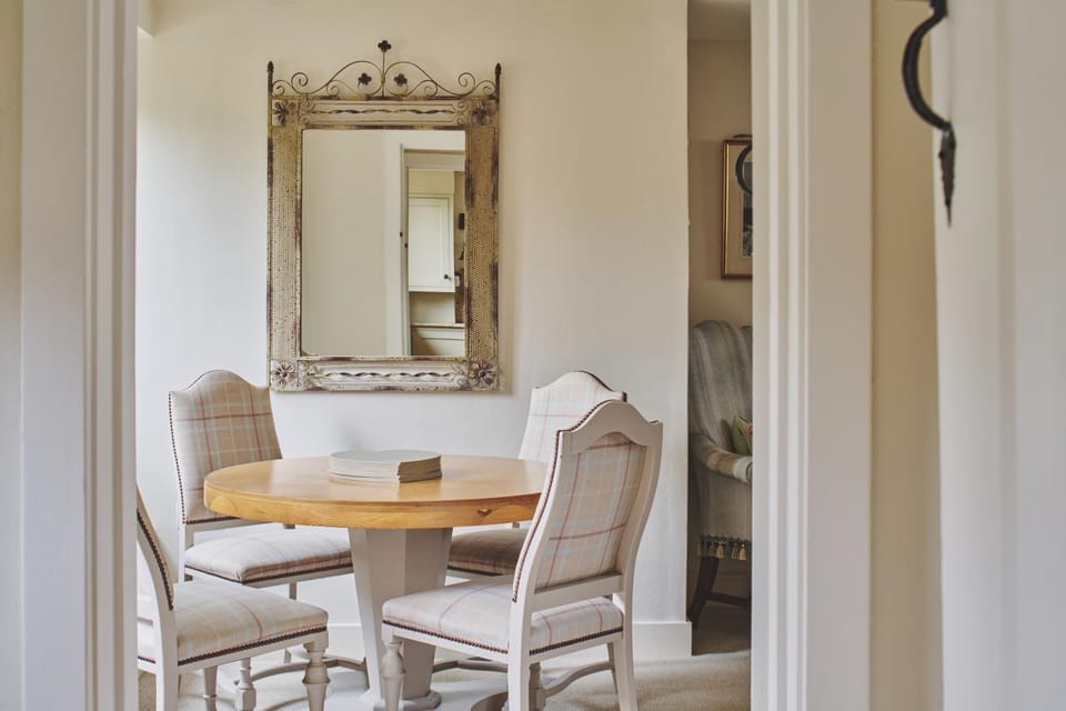 Lovedays Cottage, A Luxury 16th Century home in Painswick House in Painswick