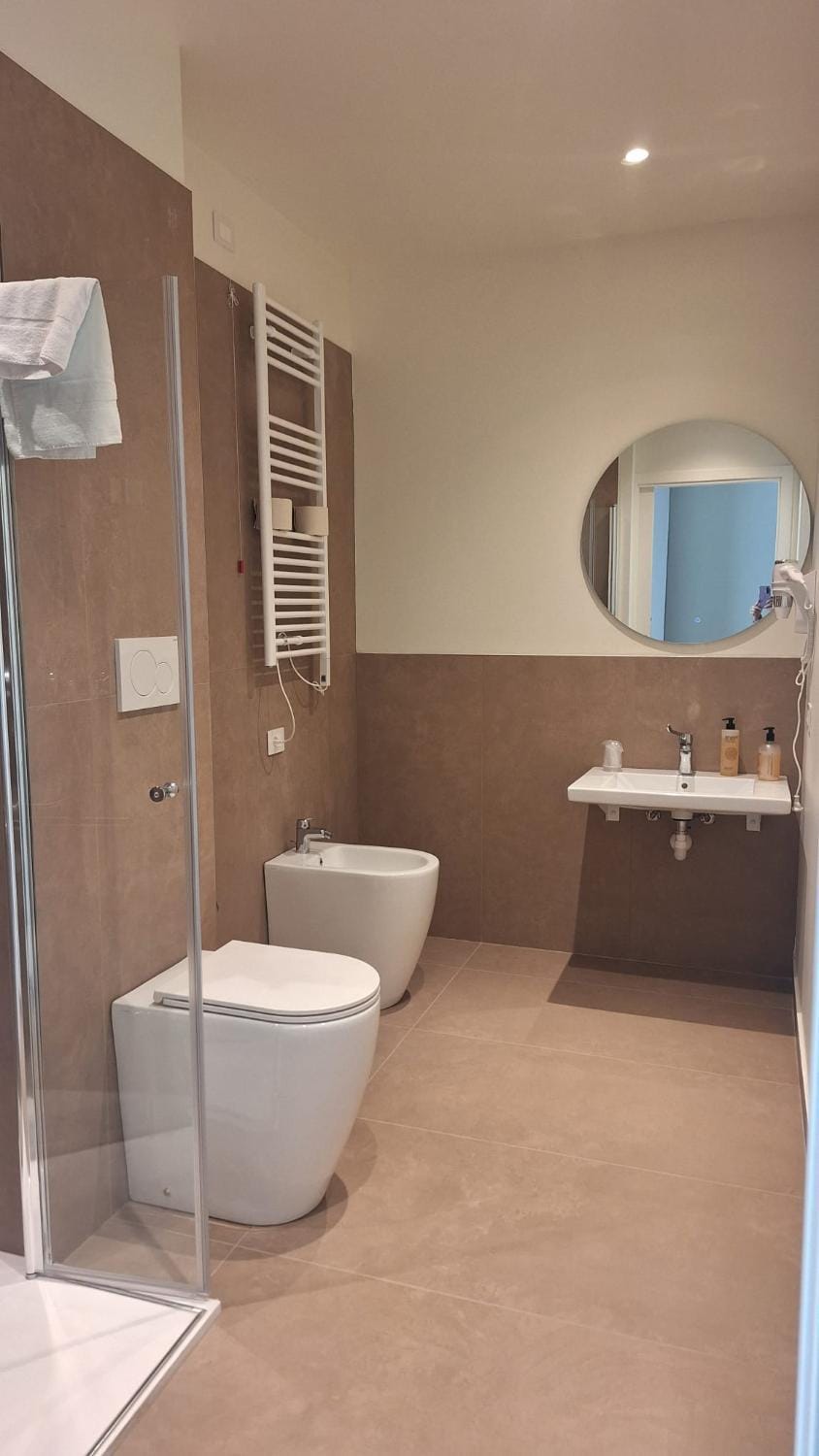 Shower, Toilet, Bathroom, bidet