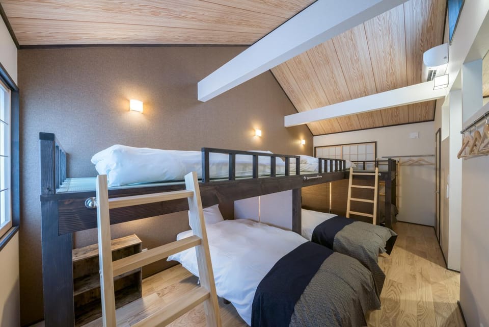 bunk bed