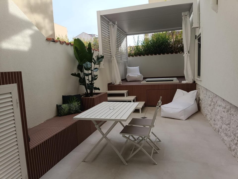 Patio, View (from property/room), Balcony/Terrace