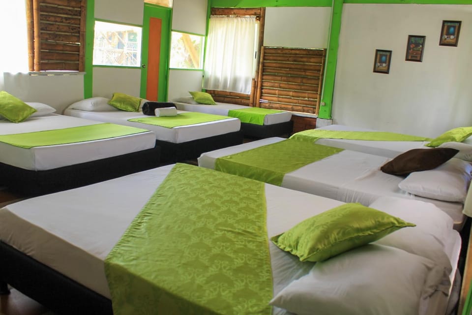 Lake View Family Cabin Cabin in Risaralda